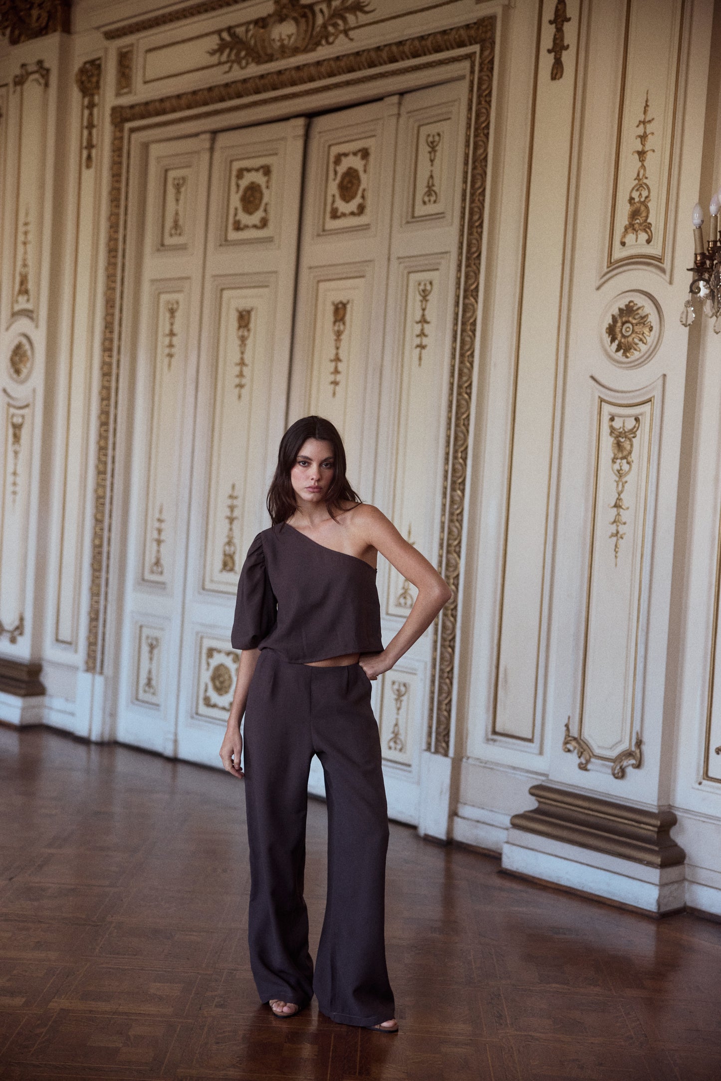 Blusa Mallorca solida Chocolate