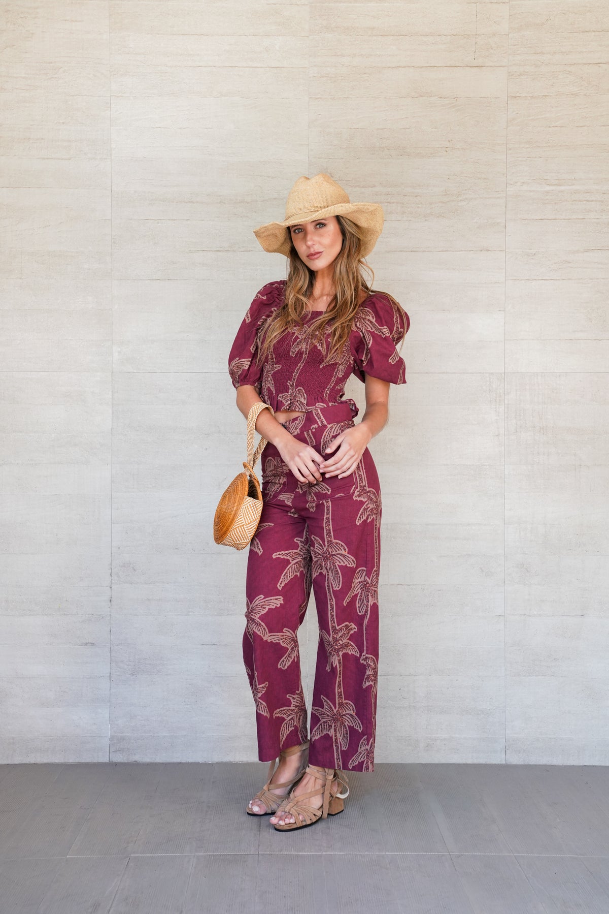 Blusa Hawaii Estampado Burdeo con Café (PREVENTA ENTREGA 15 OCT)
