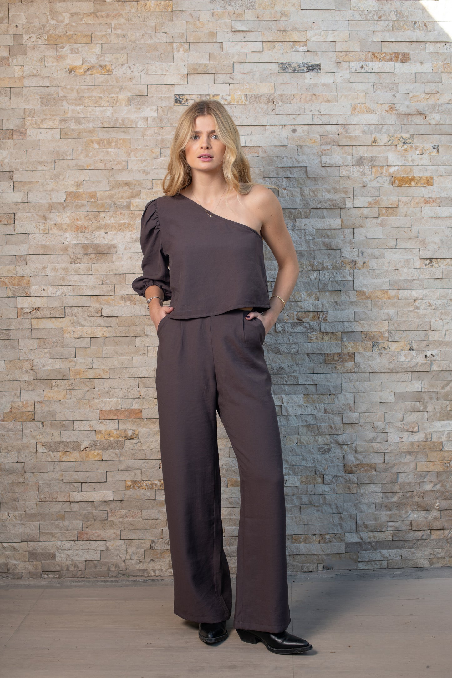 Blusa Mallorca solida Chocolate