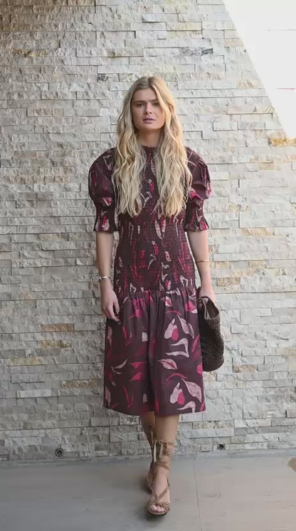 Vestido Cerdeña Estampado café con Rosado
