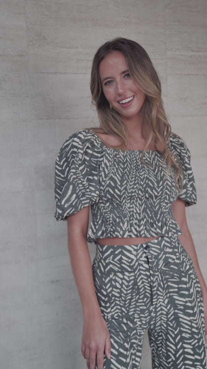 Blusa Hawaii Estampado Negro con Blanco (PREVENTA ENTREGA 15 OCT)